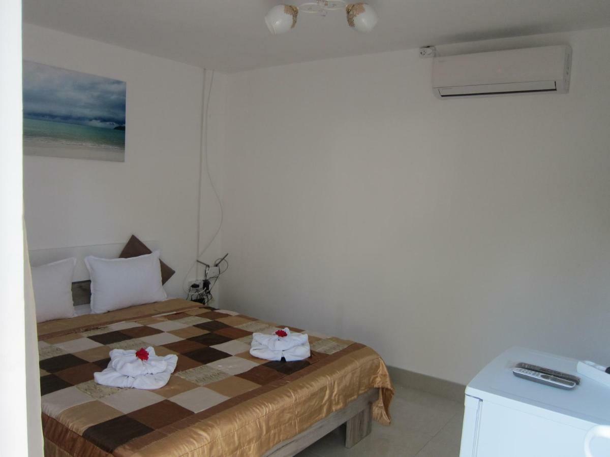 Casa Gherghisan Hotel คอสติเนช ภายนอก รูปภาพ
